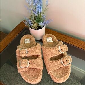 Dolce Vita Tan Faux Fur Slippers